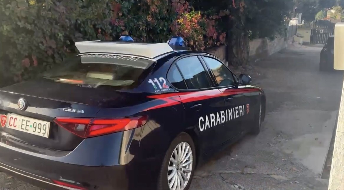 Finto corriere porta via merce per 15mila euro a Parma