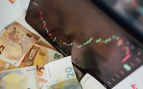 Rincari energetici fino all’83%, imprese in difficoltà
