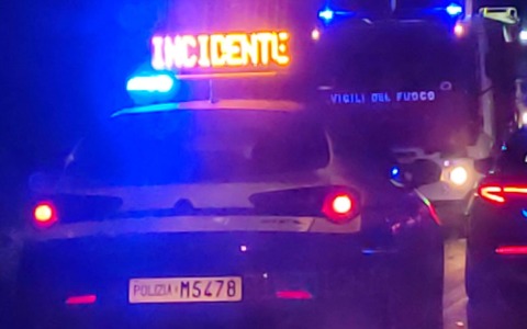 Parma, 21enne grave dopo l’incidente tra bus e bici